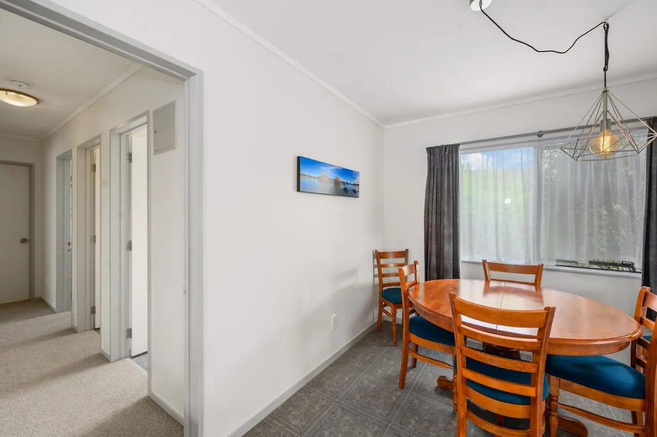 Otonga Cottage - Rotorua Holiday Home