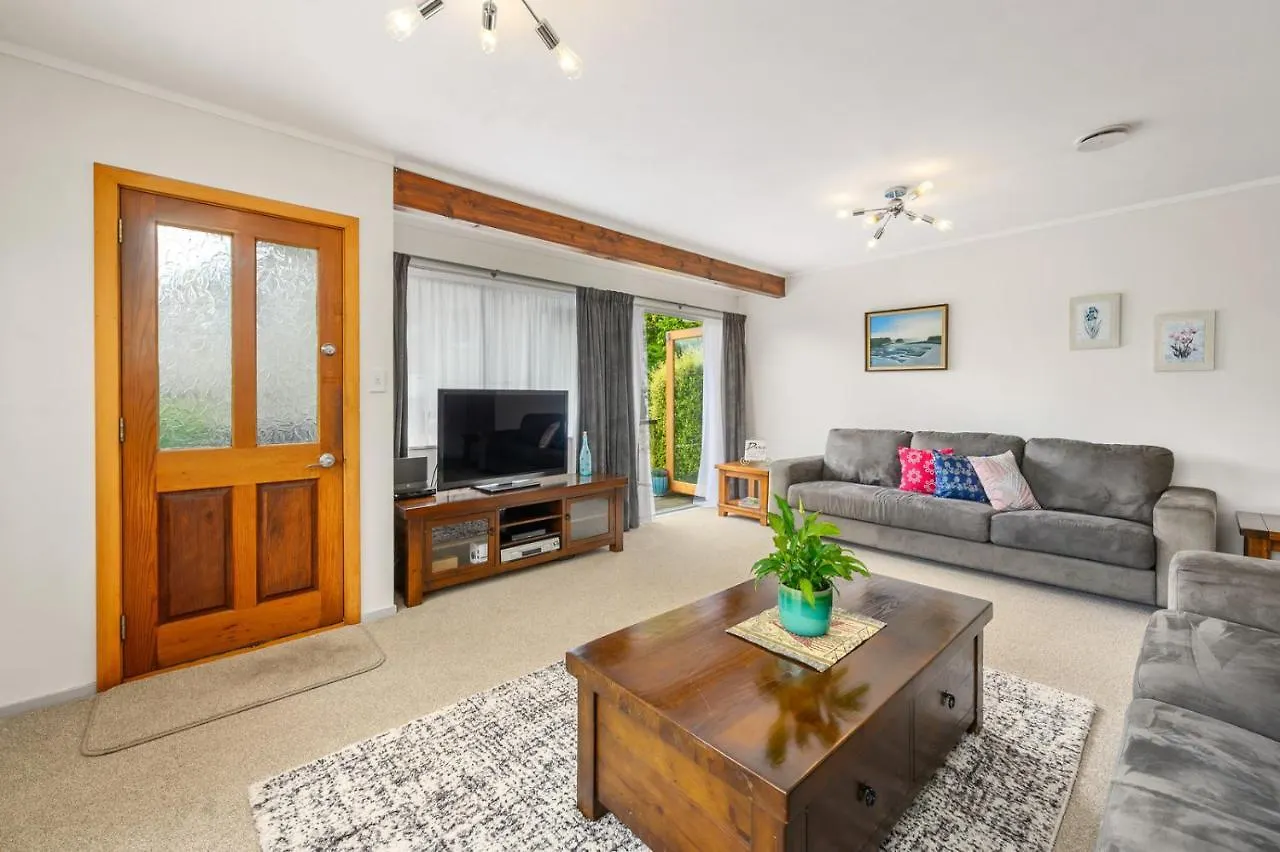 Otonga Cottage - Rotorua Holiday Home