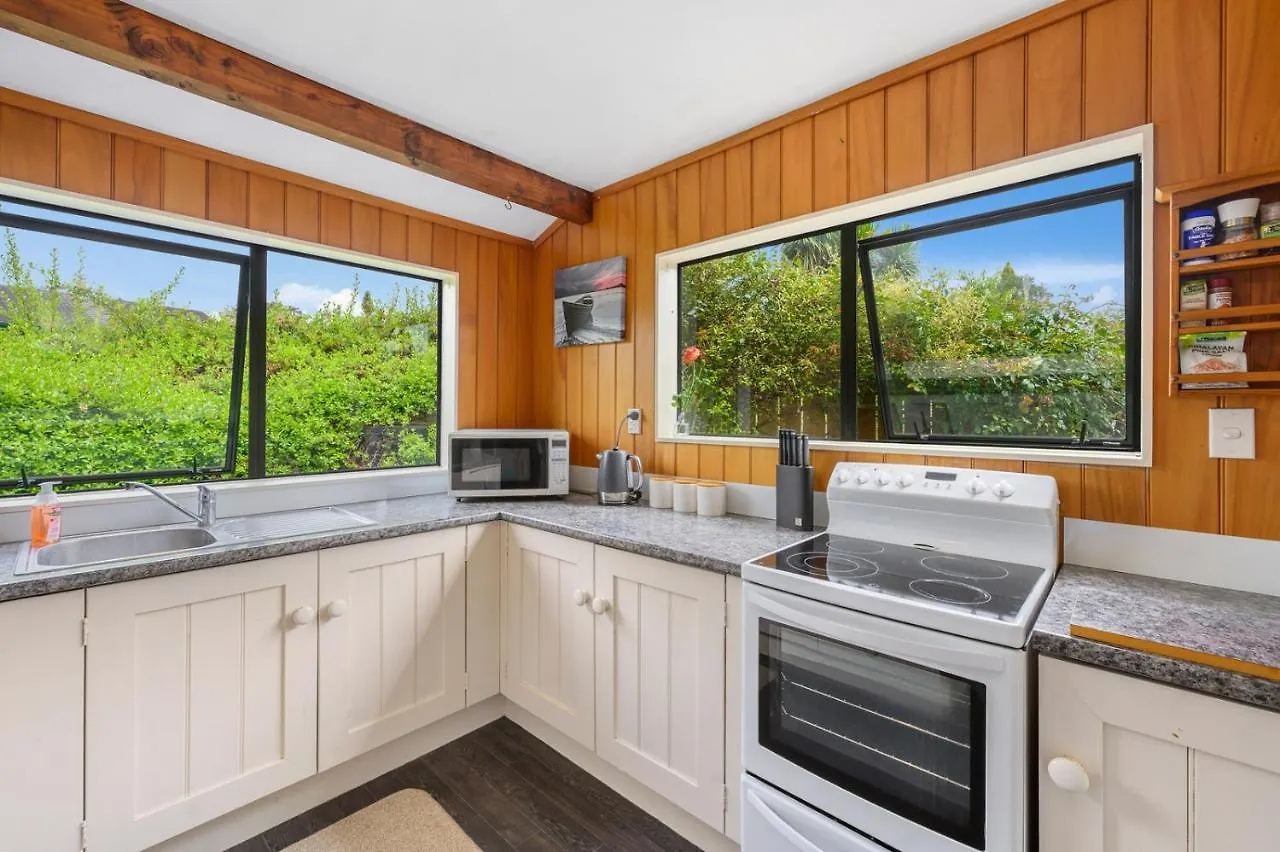 Otonga Cottage - Rotorua Holiday Home
