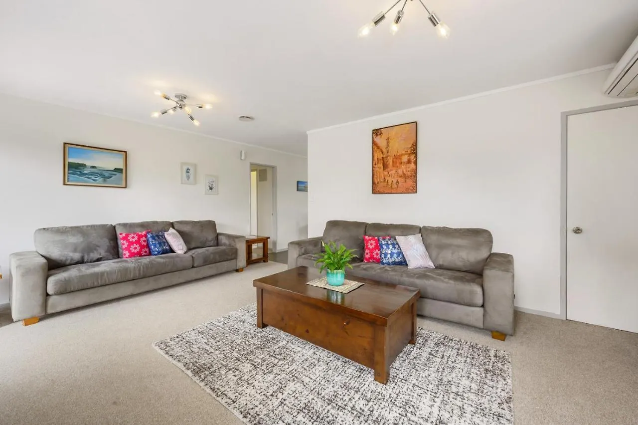 Otonga Cottage - Rotorua Holiday Home